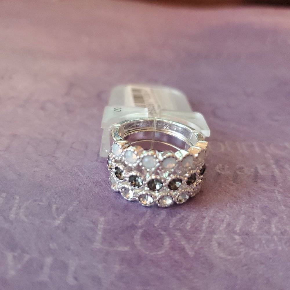 Ring - Picture 2 of 3